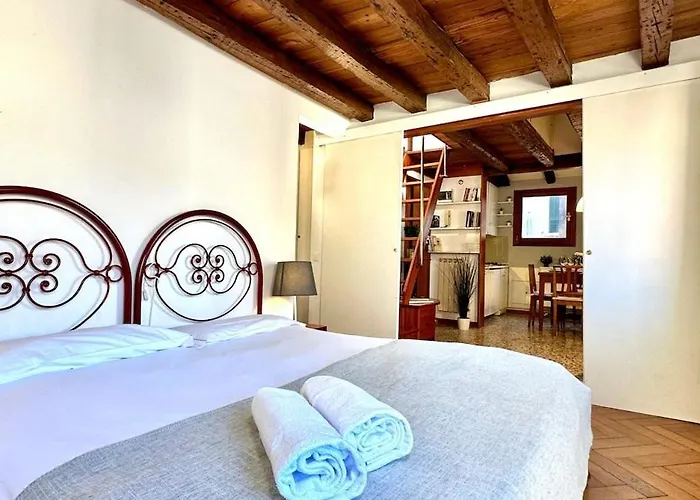 Miracoli Terrace - 300mt From Rialto Bridge Διαμέρισμα *