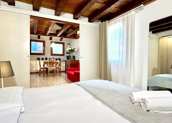 Διαμέρισμα Miracoli Terrace - 300mt From Rialto Bridge Βενετία